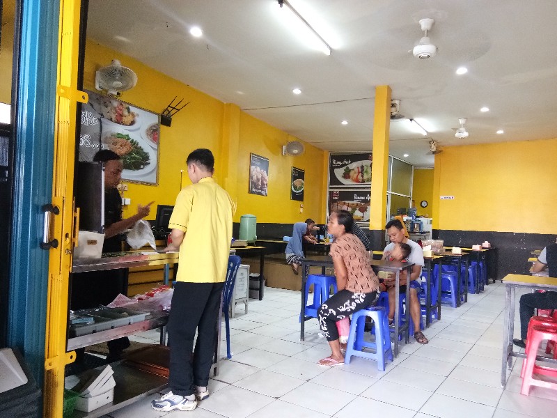 Restoran Enak dan Unik Mbah Ji di Penggilingan Jakarta Timur